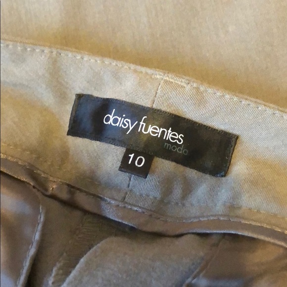 Daisy Fuentes tan dress pants size 10 - Picture 3 of 6